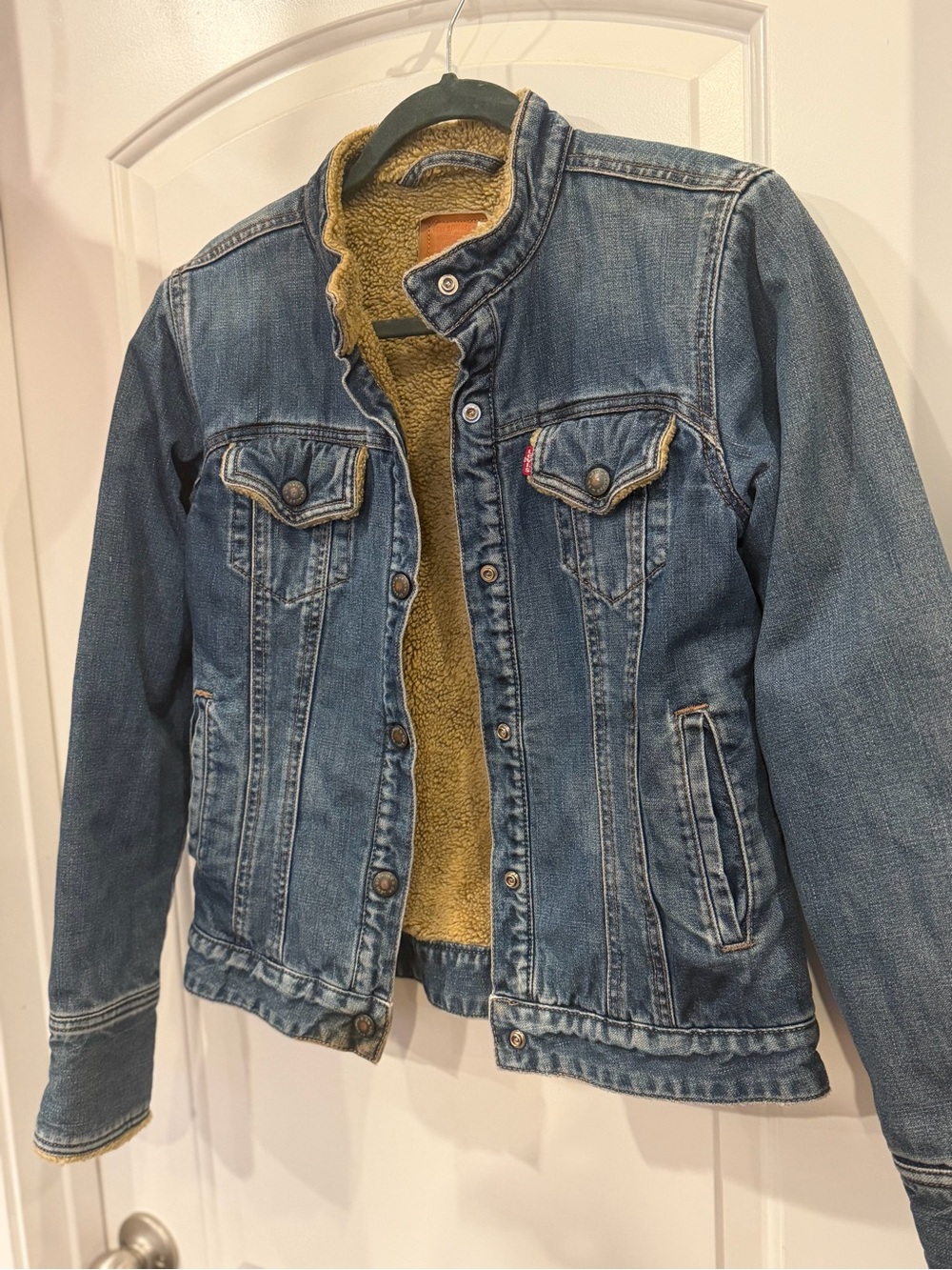 Levi's Sherpa-Lined Jean Jacket Women’s Medium